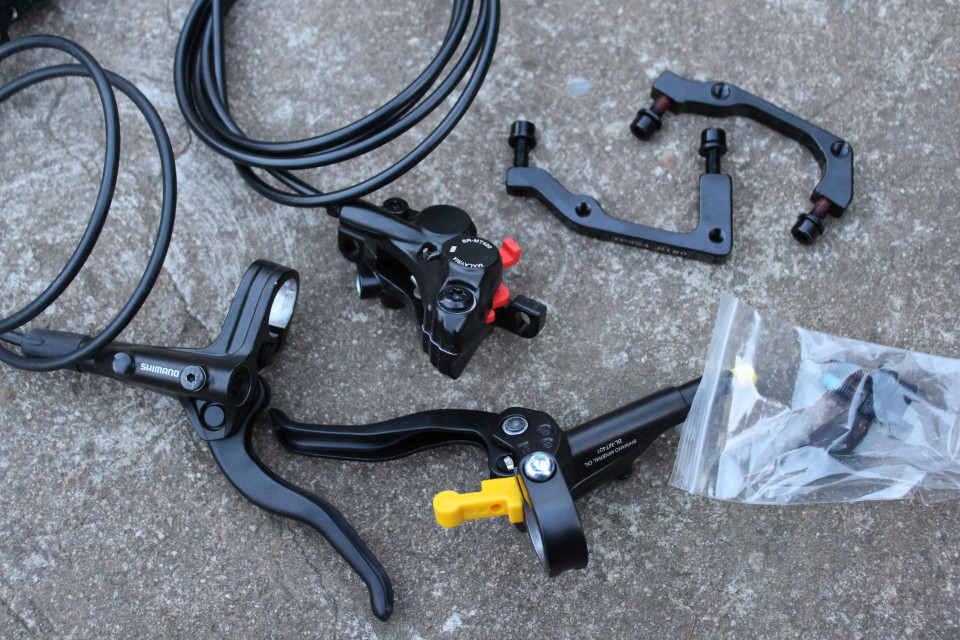 Shimano MT420 4-piston disc frane set complet + adaptoare IS J-Kit