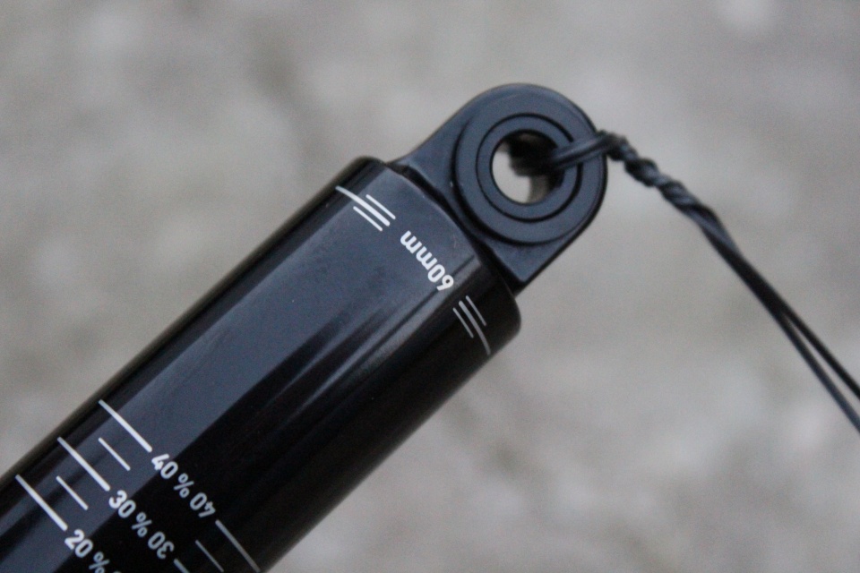 RockShox Deluxe Select+ DebonAir 230x60 Shock - standard mount
