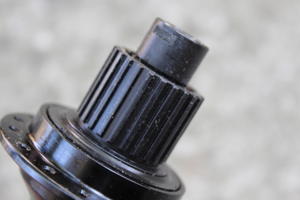 shimano-fh-mt510-b-center-lock