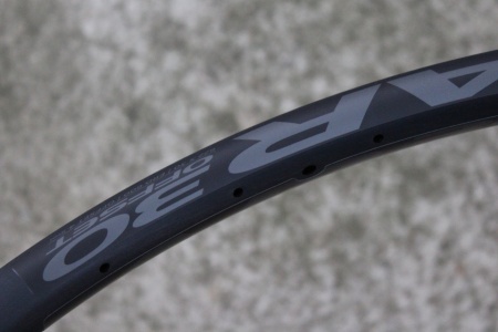 Race Face AR30 Offset - 29 Inch - 32 gauri janta MTB - Img 5