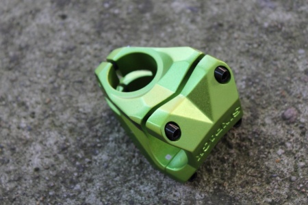 Sixpack Racing Kamikaze 31.8mm - Verde - pipa bicicleta - Img 2
