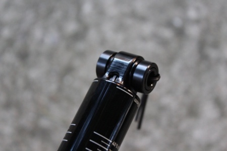 RockShox Deluxe Select DebonAir 165x45 Trunnion Shock - Img 4
