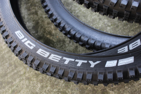 Schwalbe Big Betty E-50 Addix TwinSkin 26x2.40 - sarma - Img 4