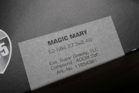 Schwalbe Magic Mary Evo 27.5x2.40 Bronze Addix Soft - Super Gravity DH TL-Easy - Img 2