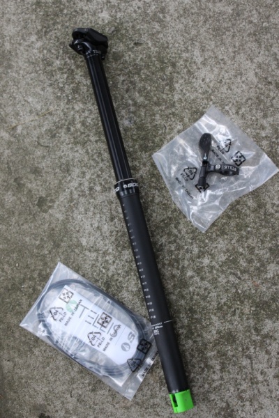 SDG Tellis V1 30.9 x 200 mm / 550mm Dropper Post internal + maneta si cabluri - Img 5