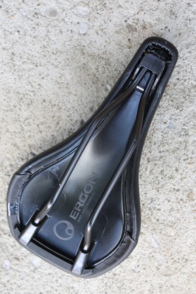 Ergon SM10 E-bike - stealth - sa bicicleta - Img 6