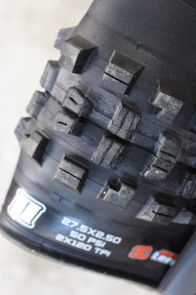 Maxxis Minion DHR II 27.5x2.50" WT TR-DD 3C MaxxTerra 120 anvelopa pliabil - Img 3
