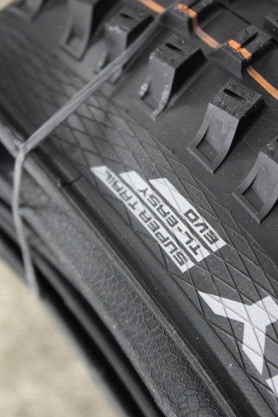 Schwalbe Big Betty Evo Super Trail 29x2.40 Addix Soft E-50 TL-Ready - Img 5