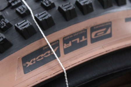 Schwalbe Wicked Will Performance Addix 29x2.40" TLR - pliabil Bronze Skin - Img 4