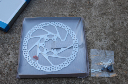 Shimano SM-RT56 Deore - 180mm disc rotor - Img 4