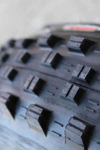 Maxxis Shorty 27.5x2.40" TR EXO 3C MaxxTerra 60 Folding - Img 6