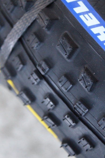 Michelin WILD XC Racing Line 29x2.35 Tubeless pliabil - cauciuc MTB - Img 4