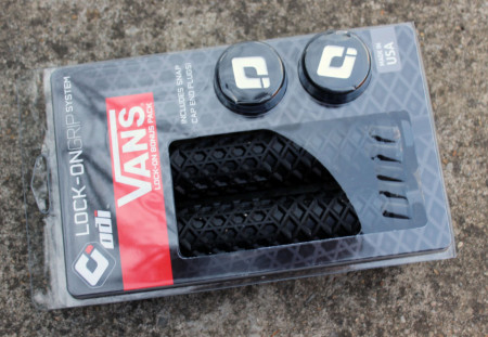 ODI Vans Limited Edition Lock-On grips - negru - Img 2