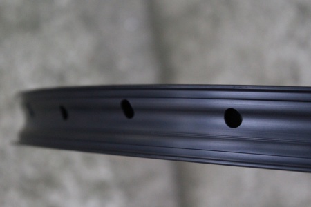 Race Face AR30 Offset - 29 Inch - 32 gauri janta MTB - Img 6