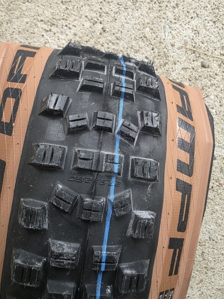 Schwalbe Hans Dampf Evo Super Trail 27.5x2.60" TLE Addix SpeedGrip - pliabil - Img 3