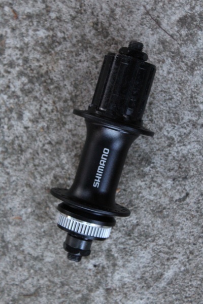 Shimano HB-M3050 CenterLock Disc butuc fata + QR 36 gauri - Img 2