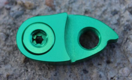 Ureche extensie - verde - Img 2