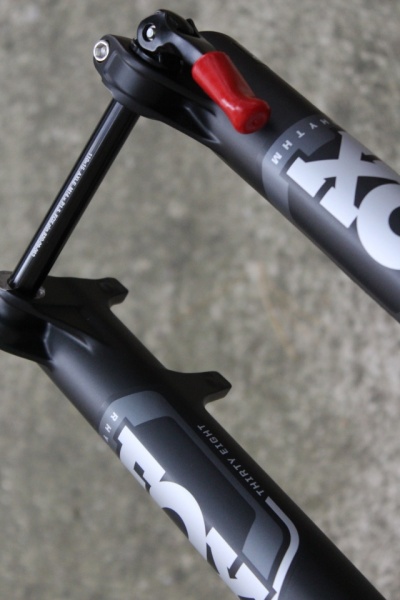 Fox 38 furca suspensie Rhythm E-tuned FLOAT 29inch 180mm Grip - Img 2