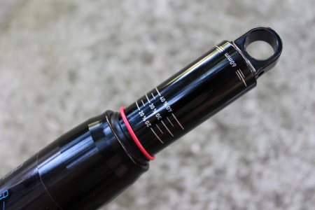 RockShox Deluxe Select+ RT DebonAir 230X60mm black - standard mount - Img 4