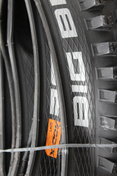 Schwalbe Big Betty Evo Super Trail 29x2.40 Addix Soft E-50 TL-Ready - Img 7