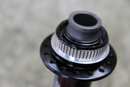 Shimano HB-TC500-15-B Boost Center-Lock butuc fata 15x110mm 32h - Img 5