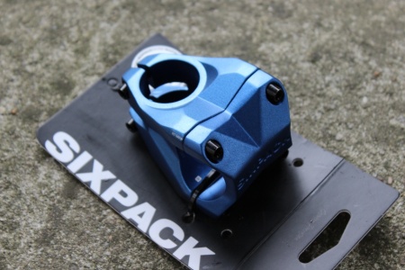 Sixpack Racing Kamikaze 31.8mm - Albastru - pipa bicicleta - Img 2