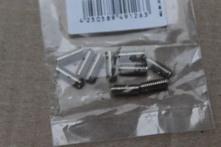 Cube flat pedal pins - Long - Img 2
