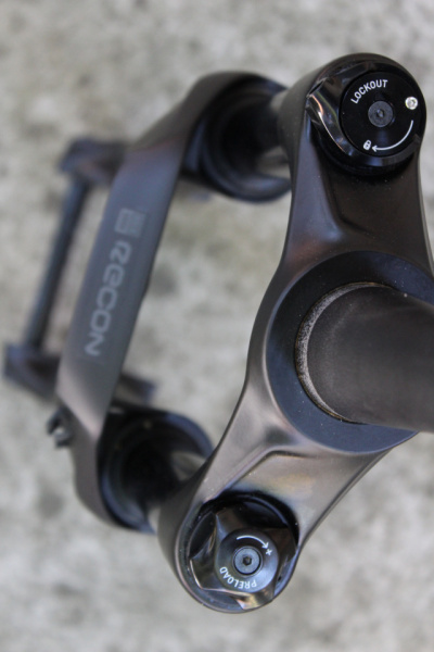 RockShox Recon Silver TK 29" Coil 100 Tapered Boost PopLoc - Img 8