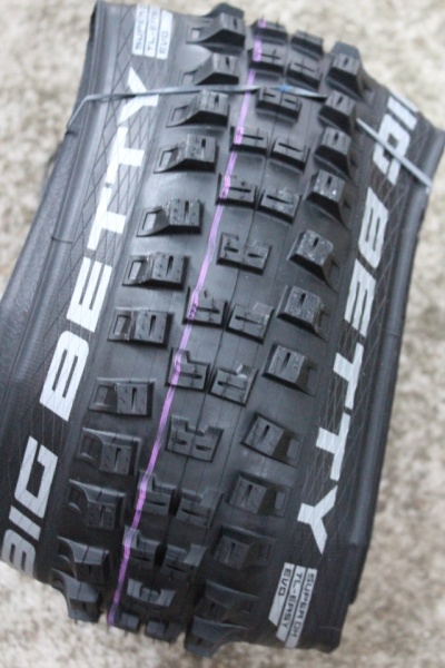Schwalbe Big Betty Evo Super Downhill 27.5x2.40" Addix Ultra Soft E-50 - pliabil TLR - Img 3