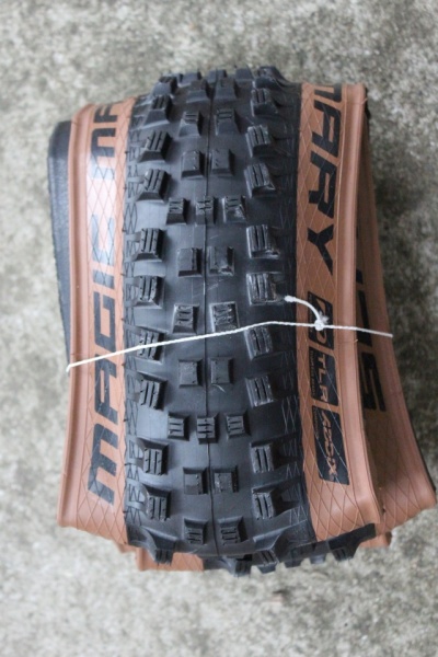 Schwalbe Magic Mary Addix TwinSkin 29x2.40 Bronze Skin - TL-Ready - Img 3