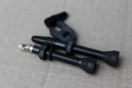 Set Valva tubeless FV 40mm Wake Pro - negru + cheie valva - Img 4