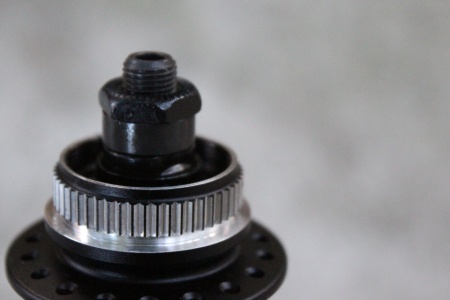 Shimano HB-M3050 CenterLock Disc butuc fata + QR 36 gauri - Img 3