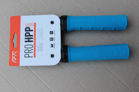 Triple 8 Pro HPA Lock-on grips by Cube - albastru - Img 2