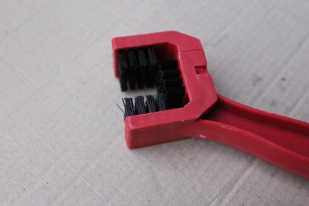 Perie Curatat Lant si Pinioane M-Wave ”Chain cog brush” rosu - Img 5