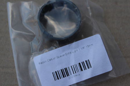 Radon carbon Extralight Spacer 1.1/8" negru 15mm - Img 2