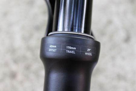 RockShox Lyrik Select RC 29″ DebonAir 170mm Boost 15X110mm Tapered - Ax Maxle Ultimate - Img 4