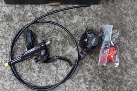 Shimano XT BR-M8100 Disc frana fata 1000mm + placute J04C - Img 3