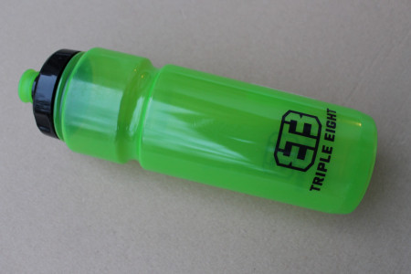 Triple Eight Icon bidon - 750ml verde - Img 2