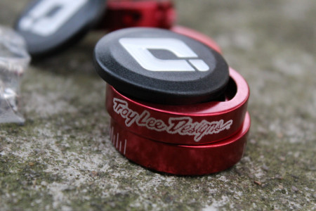 Odi Troy Lee Designs MTB Grip - alb/rosu - Img 5