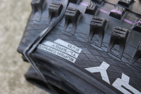 Schwalbe Magic Mary Evo 29x2.40 Addix Super Gravity DH TL-Easy U-Soft - Img 3