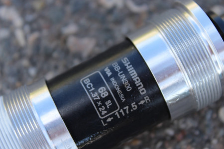 Shimano BB-UN300 monobloc rulment, ax patrat 117mm/68mm - Img 4