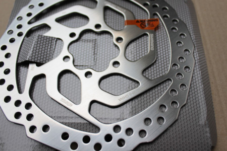 Shimano SM-RT26 Deore - 160mm disc rotor - Img 6