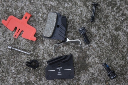 Shimano XT BR-M8120 etrier Post-Mount + placute N03A - Img 5