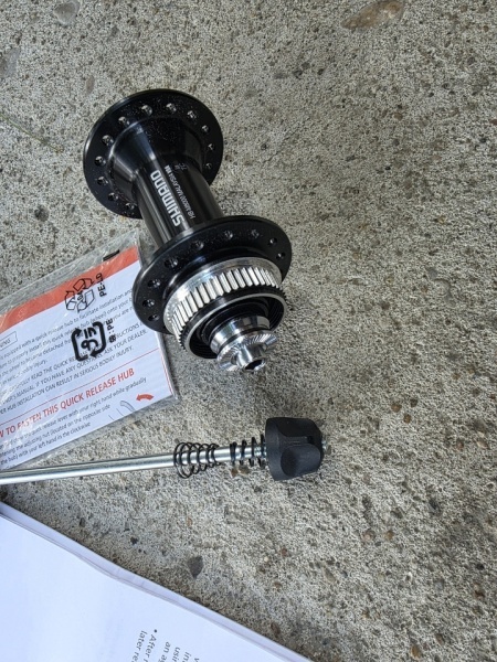 Shimano XT HB-M8000 Center-Lock butuc fata 32H + QR - Img 4