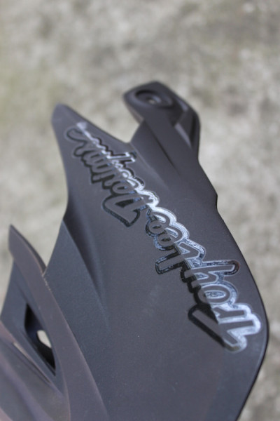 Troy Lee Design's D3 Mono Black visor - Img 5