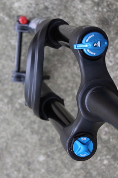 Fox 38 furca suspensie Rhythm E-tuned FLOAT 29inch 180mm Grip - Img 7