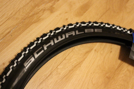 Schwalbe Smart Sam Addix White Stripes 26x2.25" - sarma - Img 3
