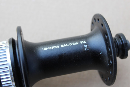 Shimano HB-M3050 CenterLock Disc butuc fata + QR 32 gauri - Img 6