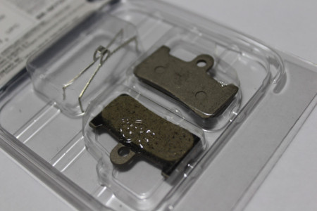 Shimano M04 Resin - Img 4