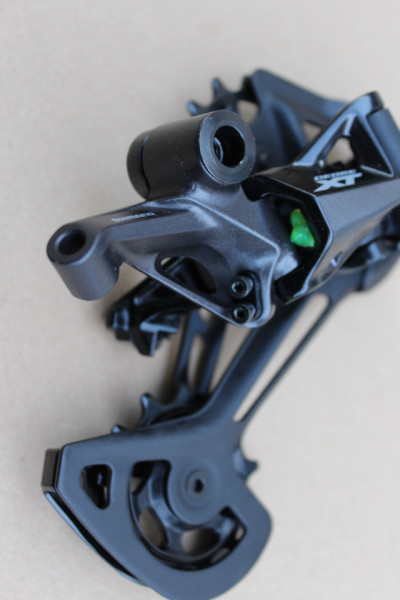 Shimano schimbator spate XT RD-M8100 12vit. Shadow Plus SGS - Img 3